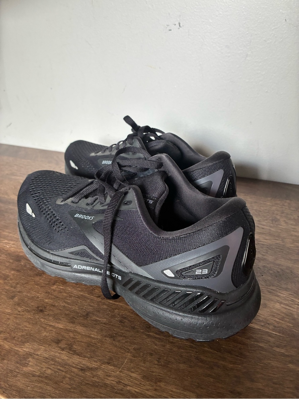 Brooks Adrenaline GTS 23 Shoes Womens 11 Black Running Sneakers - Picture 2 of 10